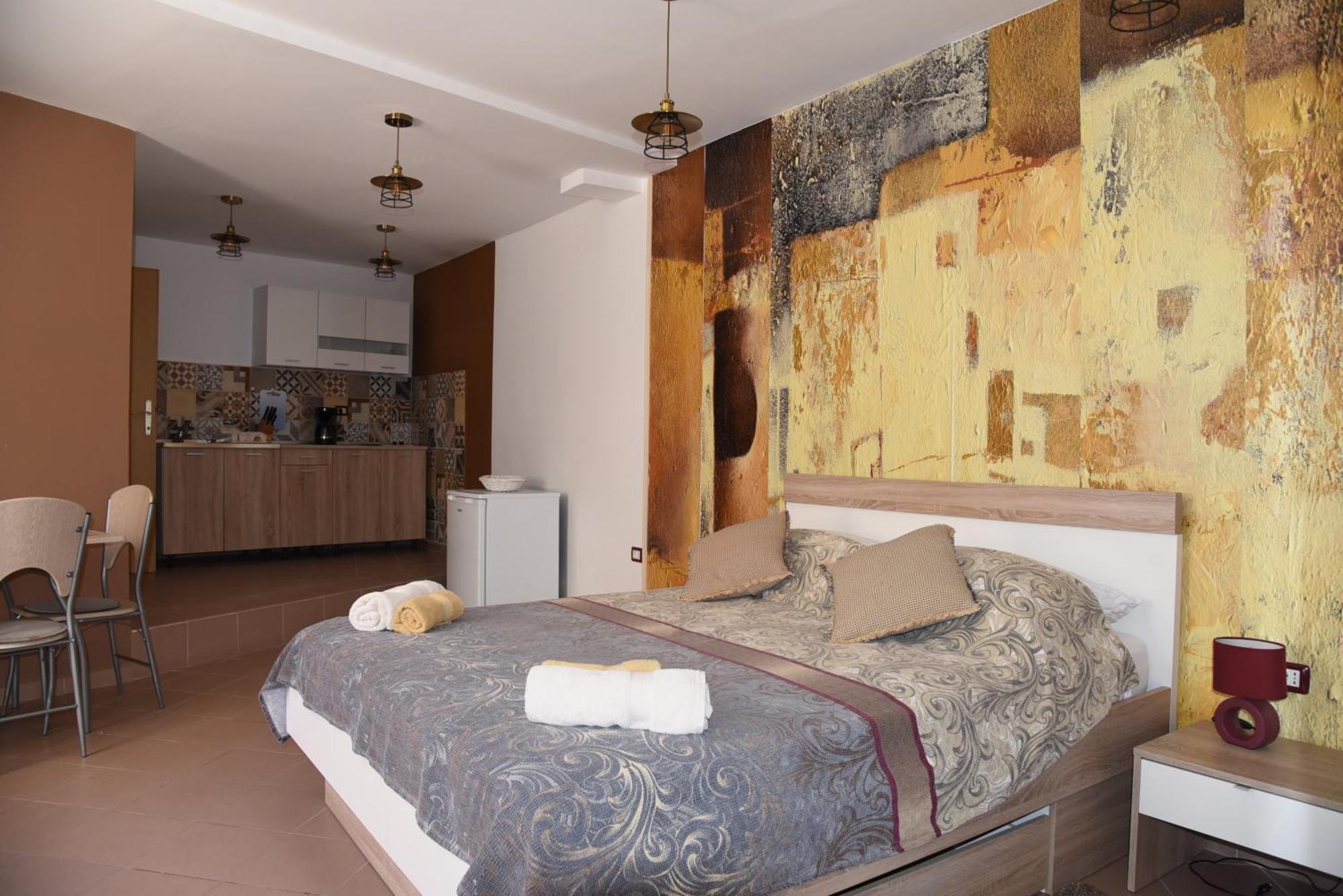 Central Apartments Circolo روفينج المظهر الخارجي الصورة