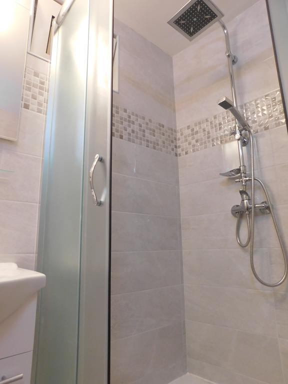 Central Apartments Circolo روفينج المظهر الخارجي الصورة
